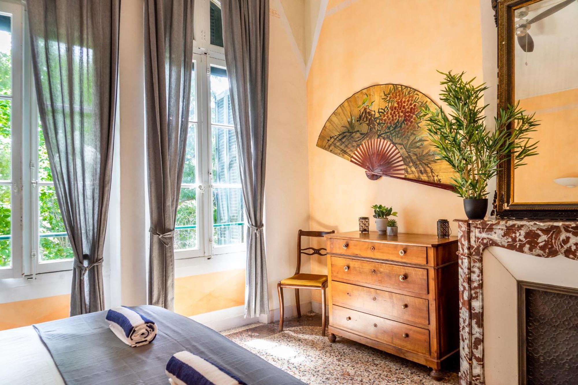 Ultimate Relaxation For Family Or Group At Renowned Couvent Des Ursulines, A Tranquil Escape In Historic Pezenas Villa Room photo