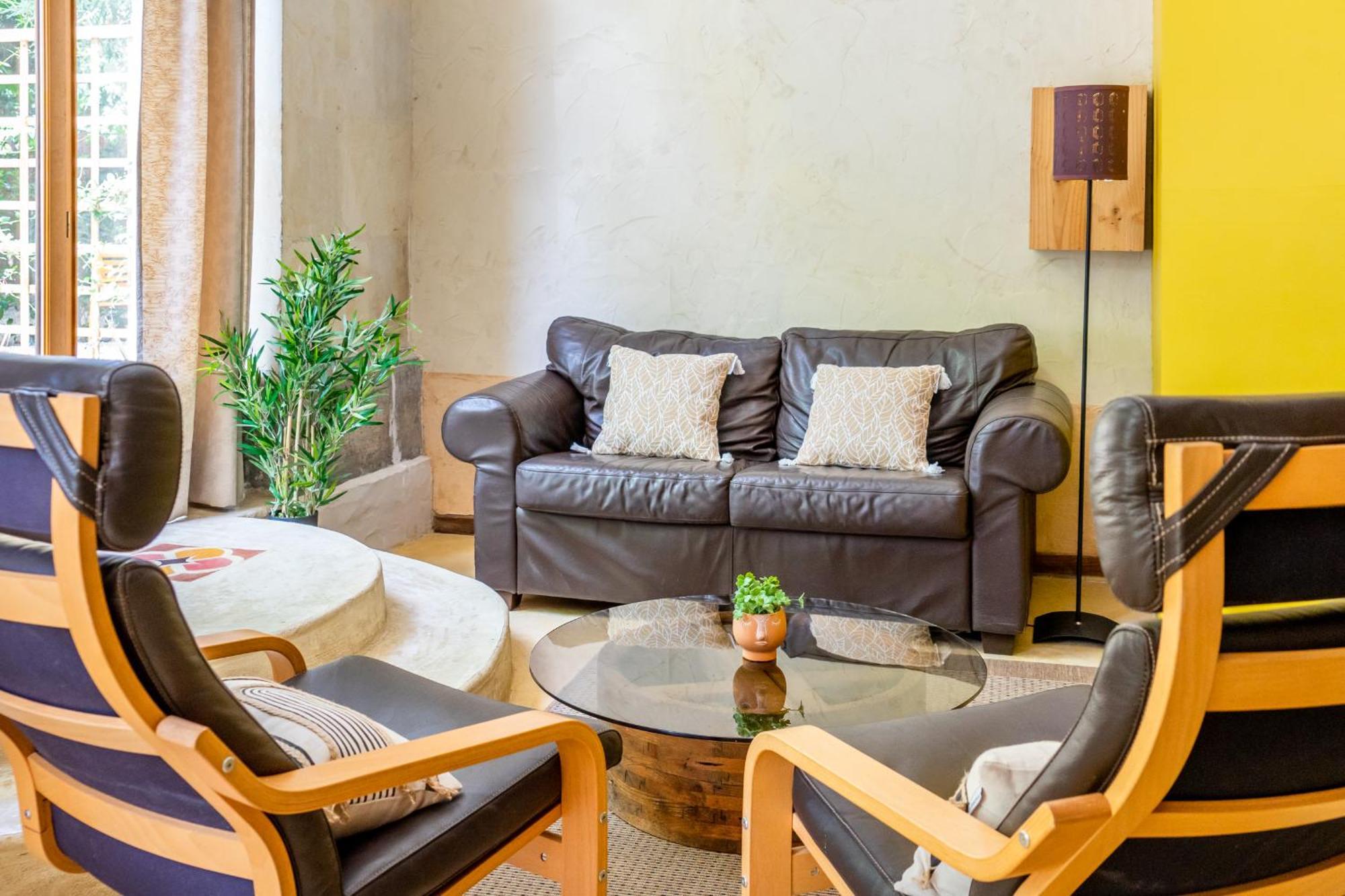 Ultimate Relaxation For Family Or Group At Renowned Couvent Des Ursulines, A Tranquil Escape In Historic Pezenas Villa Room photo
