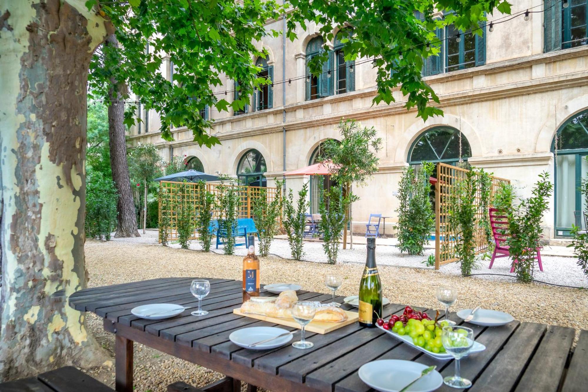 Ultimate Relaxation For Family Or Group At Renowned Couvent Des Ursulines, A Tranquil Escape In Historic Pezenas Villa Room photo